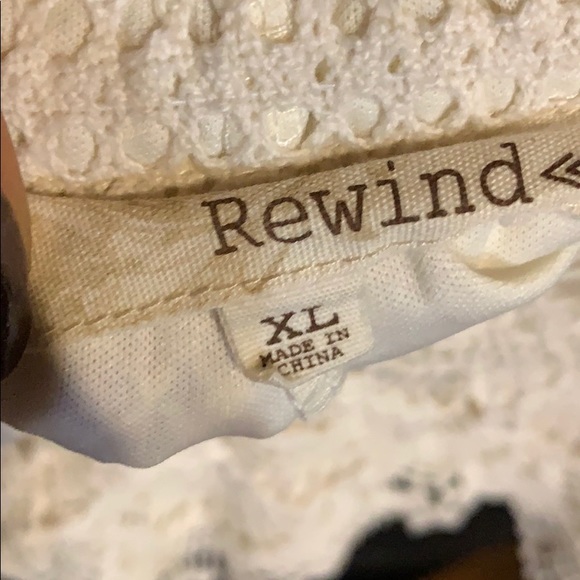 Cream lace shorts rewind brand - Picture 3 of 3